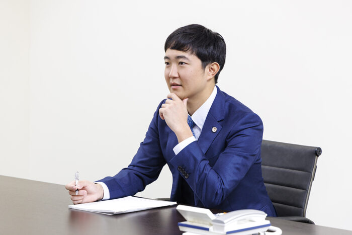 弁護士 宮 祐平
